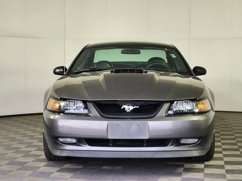 Used 2004 Ford Mustang Mach 1 RWD image 2