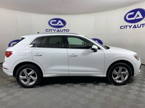 Used 2022 Audi Q3 2.0T Premium Plus image 2