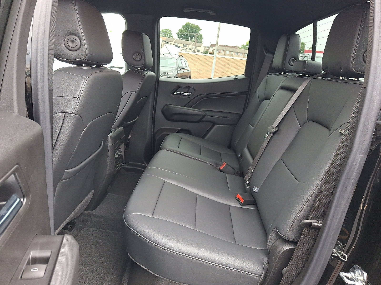 New 2026 Chevrolet Colorado LT w/ LT Convenience Package AWD/4WD image 5