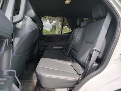 Certified 2026 Toyota 4Runner TRD Off-Road Premium AWD/4WD image 31