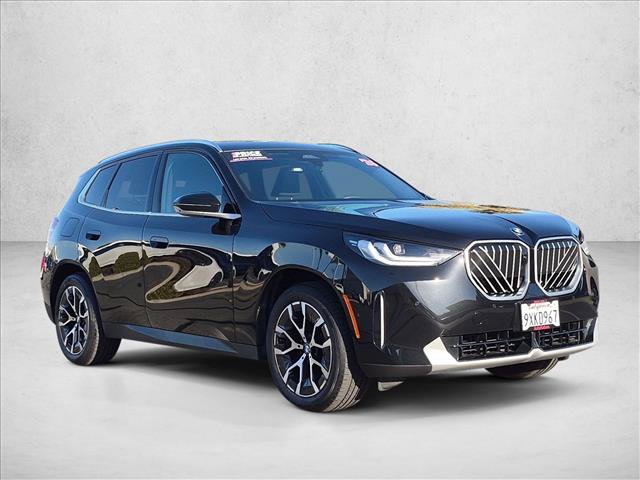 Used 2026 BMW X3 xDrive30i w/ Premium Package AWD/4WD image 3