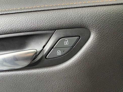 Used 2019 Cadillac XT4 Sport FWD image 16