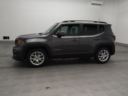 Used 2020 Jeep Renegade Latitude FWD image 2