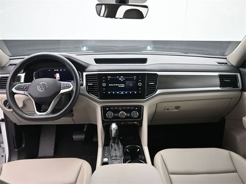 Used 2022 Volkswagen Atlas SE image 11