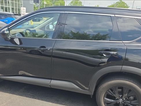 Certified 2023 Nissan Rogue SV w/ SV Premium B Package AWD/4WD image 7