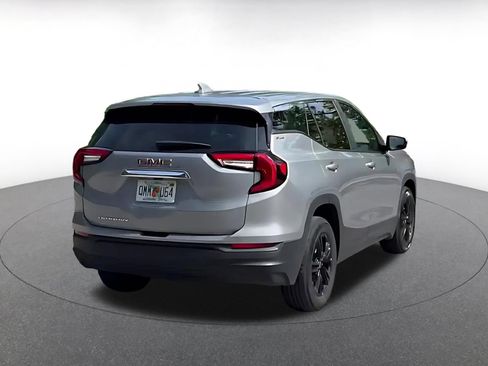 Used 2024 GMC Terrain SLE FWD image 15