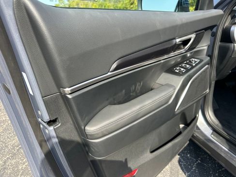 New 2025 Kia Telluride LX image 10