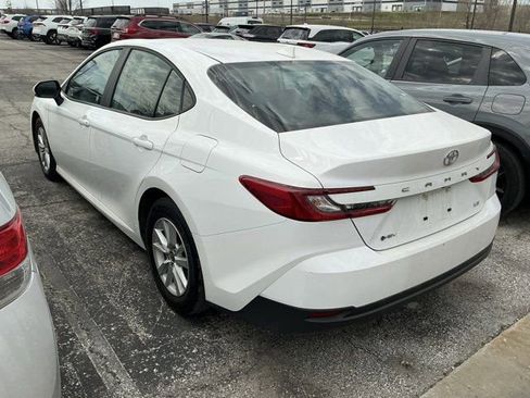 Used 2025 Toyota Camry LE image 12
