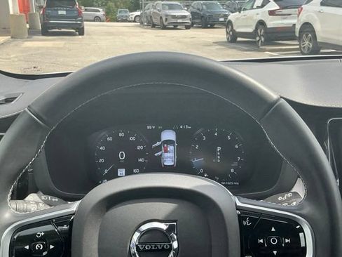 Used 2021 Volvo XC60 T6 R-Design w/ Advanced Package AWD/4WD image 17