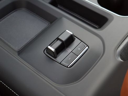 New 2026 GMC Sierra 3500 Denali Ultimate image 12