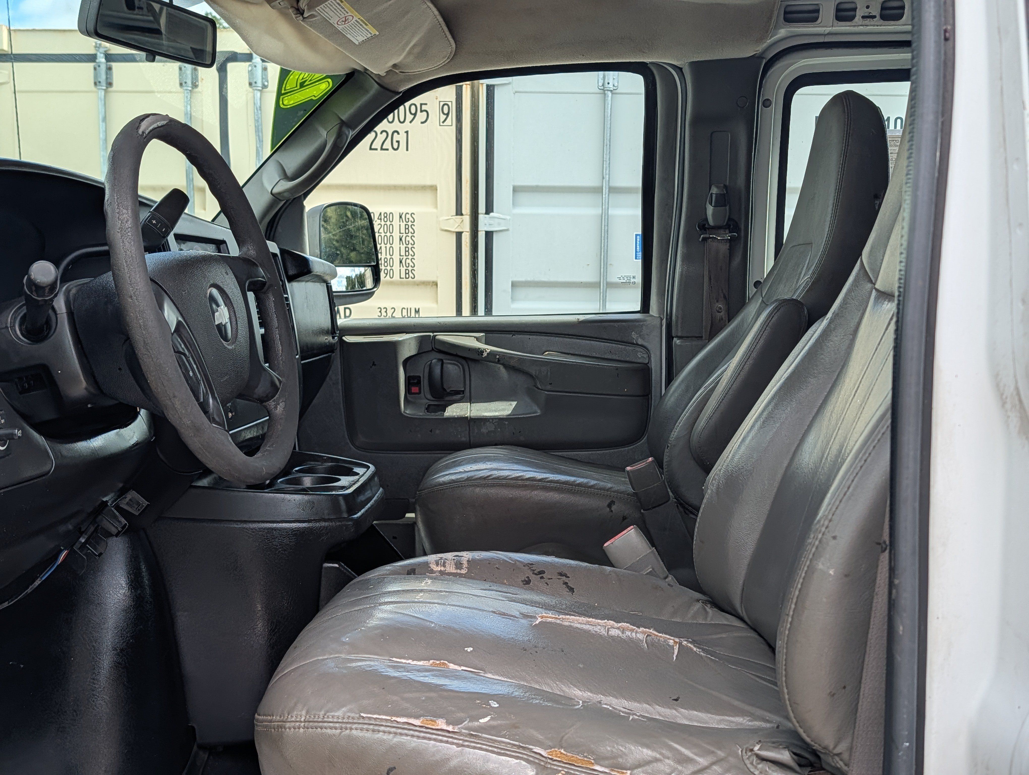 Used 2013 Chevrolet Express 3500 Extended RWD image 18