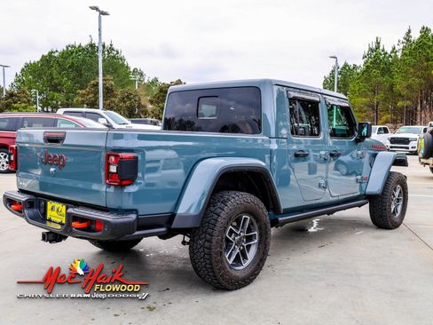Used 2024 Jeep Gladiator Mojave image 11