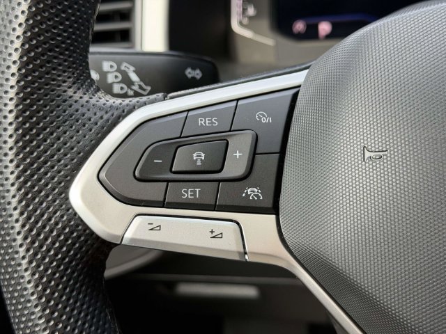 Certified 2023 Volkswagen Atlas SEL Premium AWD/4WD image 22