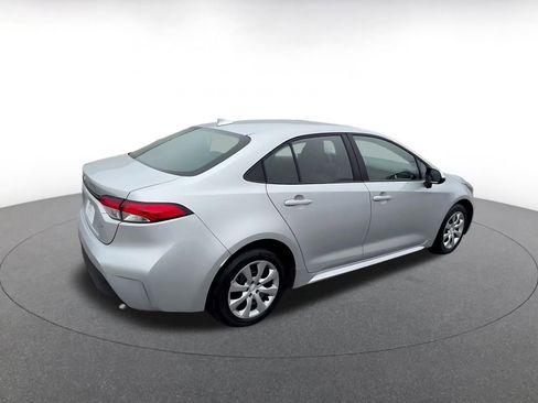 Used 2025 Toyota Corolla LE image 15