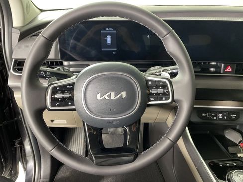 New 2026 Kia Carnival EX image 23