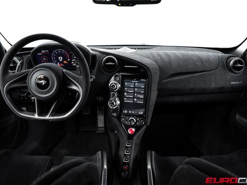 Used 2021 McLaren 765LT RWD image 37