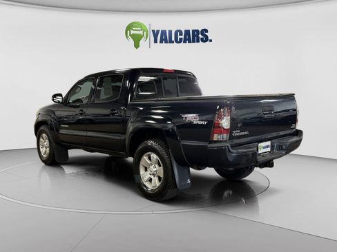 Used 2013 Toyota Tacoma 4x4 Double Cab w/ TRD Sport Pkg image 3