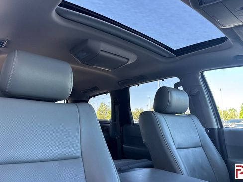 Used 2019 Toyota Sequoia Platinum AWD/4WD image 22