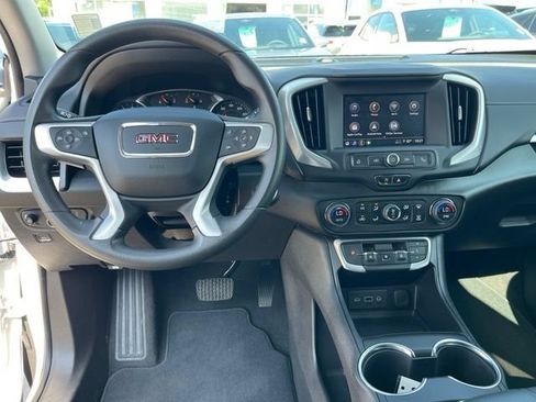 Used 2023 GMC Terrain SLE w/ Driver Convenience Package FWD image 13