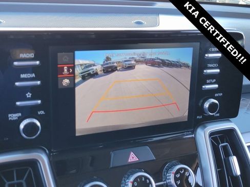 Used 2023 Kia Sorento LX image 20