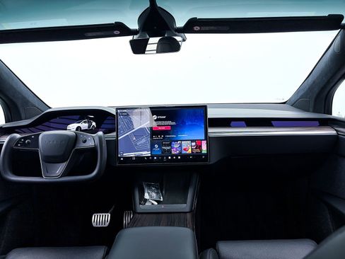 Used 2023 Tesla Model X AWD/4WD image 36