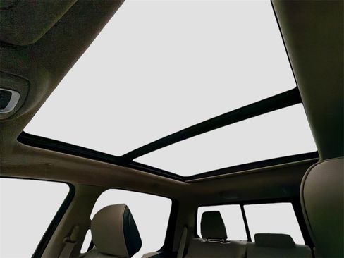 Used 2020 RAM 1500 Limited image 26