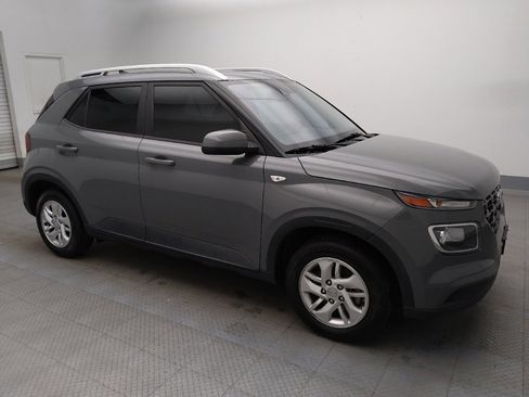 Used 2020 Hyundai Venue SEL w/ Convenience Package FWD image 11