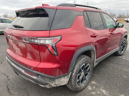 Used 2025 Chevrolet Equinox ACTIV w/ Safety and Technology Package image 3