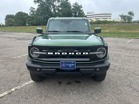Used 2025 Ford Bronco Outer Banks AWD/4WD image 3