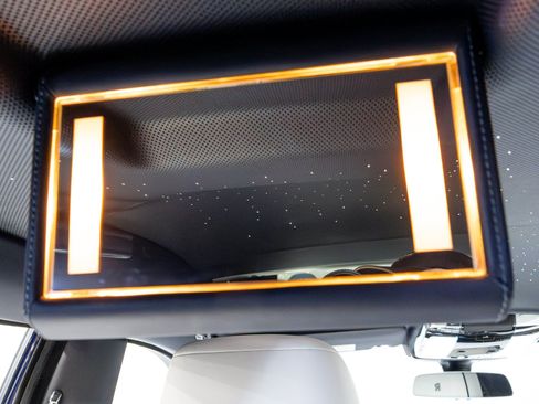 Used 2021 Rolls-Royce Phantom Sedan RWD image 51