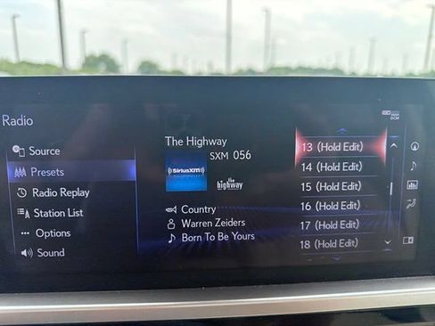 Used 2022 Lexus GX 460 Premium AWD/4WD image 23