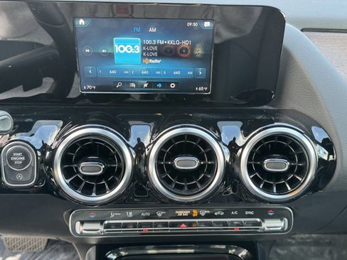 Used 2023 Mercedes-Benz GLA 250 image 21