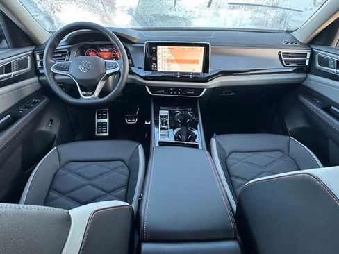 New 2026 Volkswagen Atlas Peak Edition AWD/4WD image 31