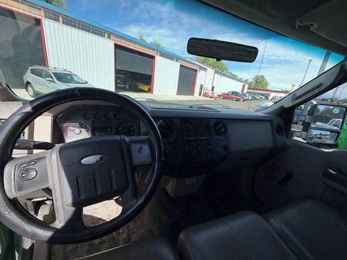 Used 2008 Ford F350 XL AWD/4WD image 11