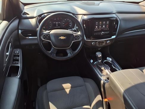 Used 2023 Chevrolet Traverse LT w/ LPO, Floor Liner Package image 10