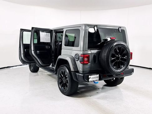 Used 2023 Jeep Wrangler Unlimited Sahara w/ Dual Top Group AWD/4WD image 25