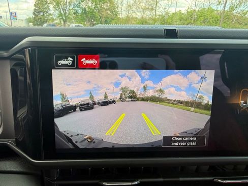 Used 2024 Jeep Wrangler Unlimited Rubicon 392 AWD/4WD image 19