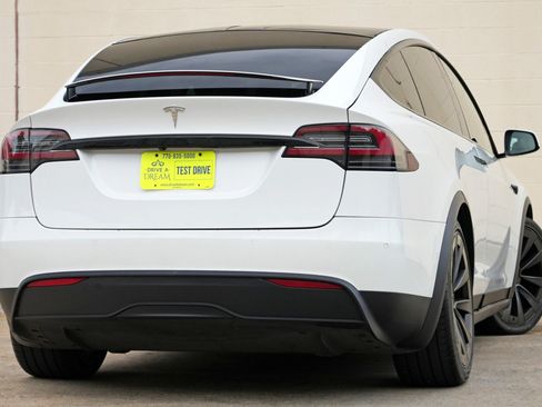 Used 2022 Tesla Model X AWD/4WD image 5