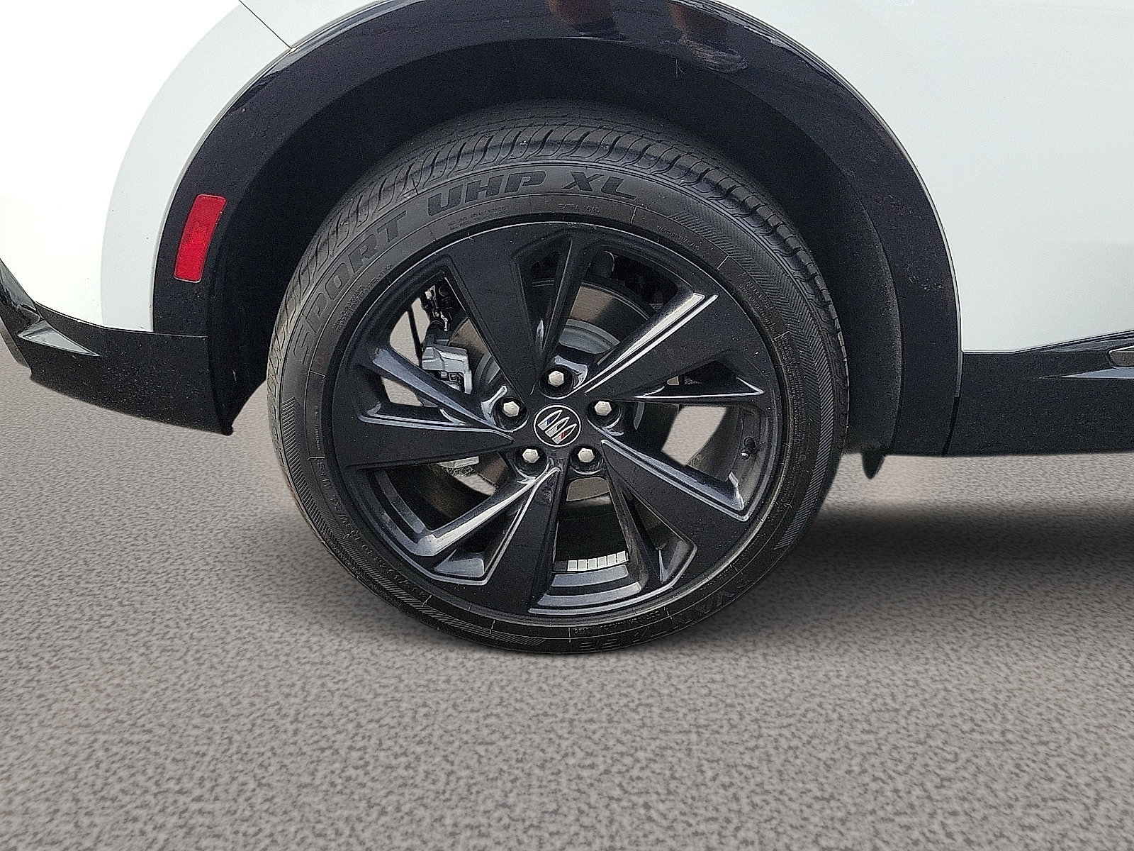 Used 2025 Buick Envision Sport Touring AWD/4WD image 7