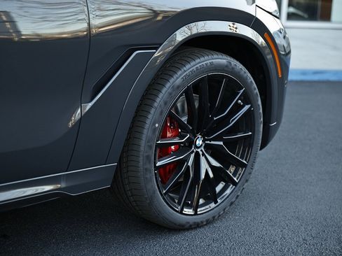 New 2026 BMW X6 xDrive40i w/ Premium Package image 5