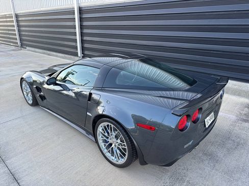 Used 2009 Chevrolet Corvette ZR1 w/ Preferred Equipment Group RWD image 14