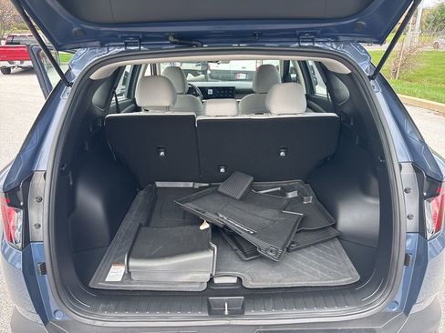 Used 2025 Hyundai Tucson SE AWD/4WD image 25