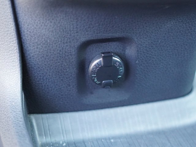 Certified 2026 Toyota Sienna XLE FWD image 37