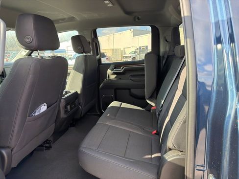 Used 2022 Chevrolet Silverado 1500 LT image 11