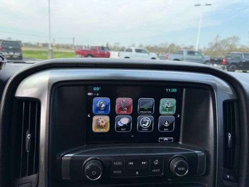 Used 2018 Chevrolet Silverado 1500 LT w/ All Star Edition AWD/4WD image 21