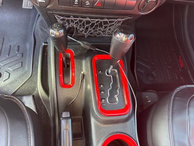 Used 2018 Jeep Wrangler Unlimited Sport AWD/4WD image 25