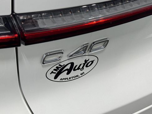 Used 2022 Volvo C40 P8 Recharge Ultimate image 6