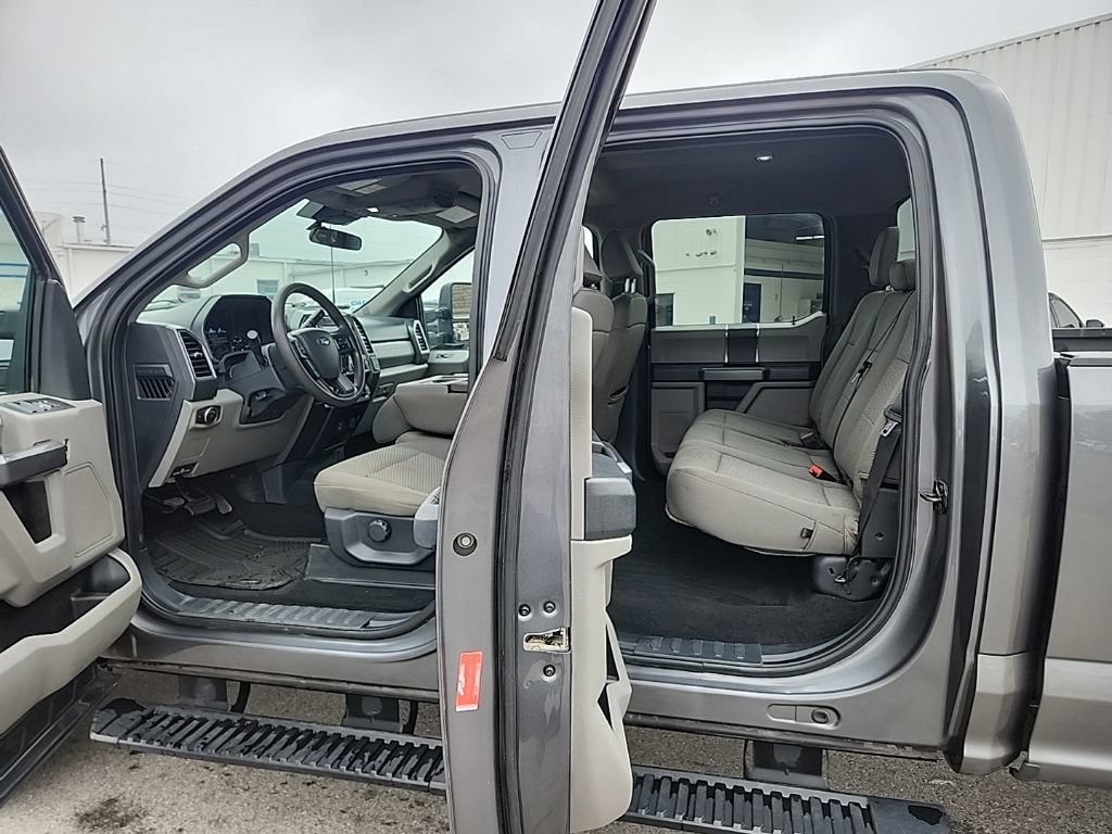 Used 2022 Ford F350 XLT AWD/4WD image 5