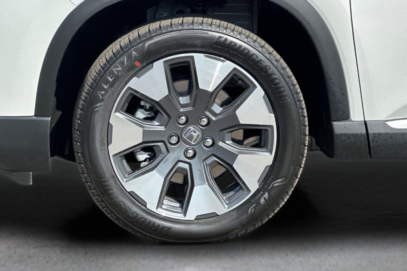 New 2026 Honda Pilot Elite image 32
