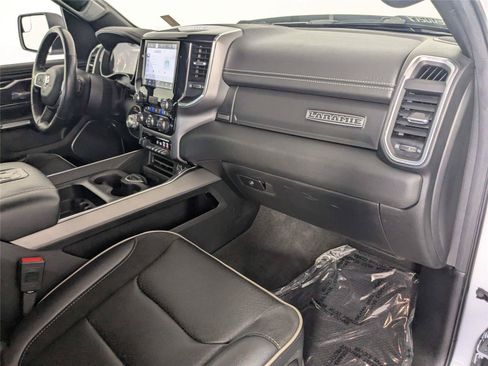 Used 2022 RAM 1500 Laramie AWD/4WD image 28